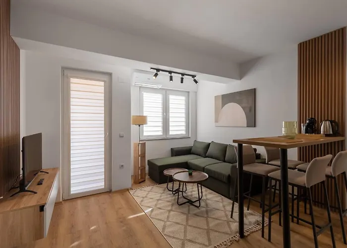 Centrally Located Cozy Do Apartment